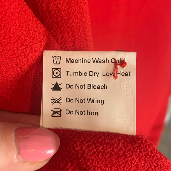 NWT Red Button Down Top and Necklace combo - Picture 11 of 11